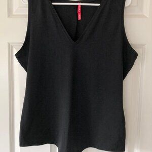 NWOT Bodysuit V-neck, Black X2 NWOT (STK#28)